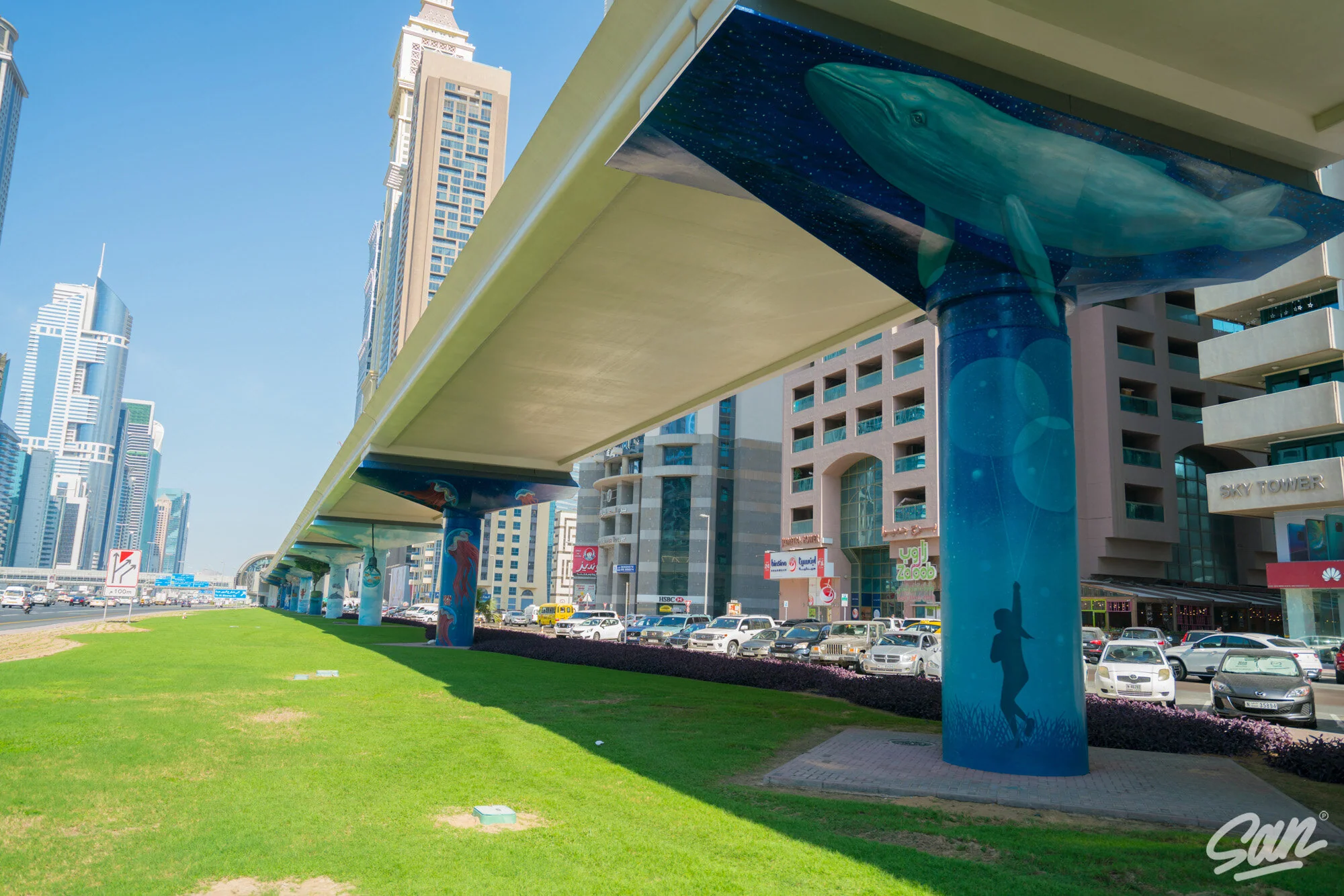 Dubai Metro — view 1