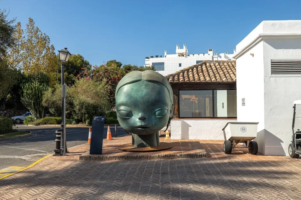 Roby Dwi Antono’s Nalakala bronze sculpture in the gardens of Puente Romano, Marbella, photograph 1